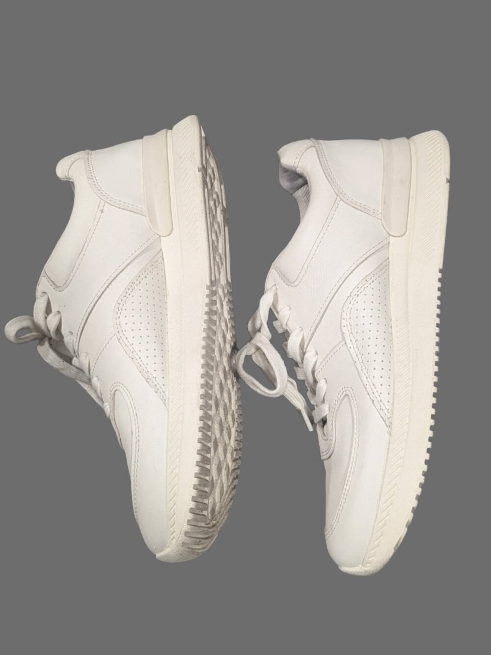 Everlane The Trainer Sneakers Ivory Off-White Women's 10 / Men's 8